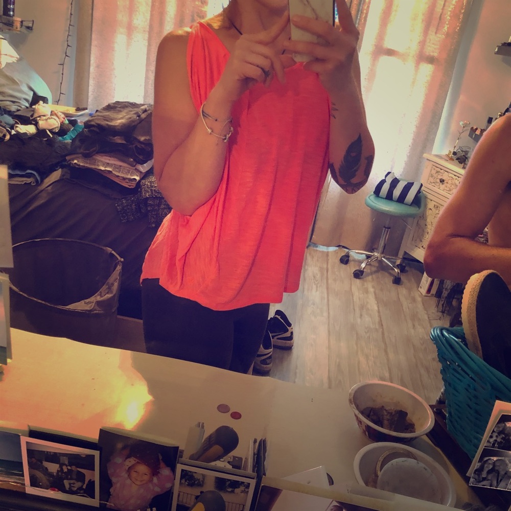 American Eagle flowing summer blouse